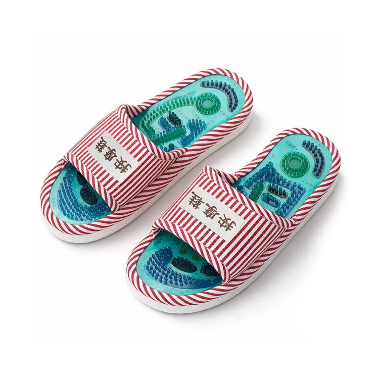 Magnetic slippers_2.jpg